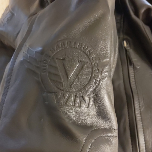 Unisex Leather Jacket - Picture 5 of 8